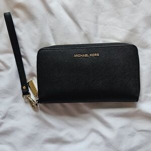 Michael Kors Jet Set Travel Phone Wristlet Wallet Black